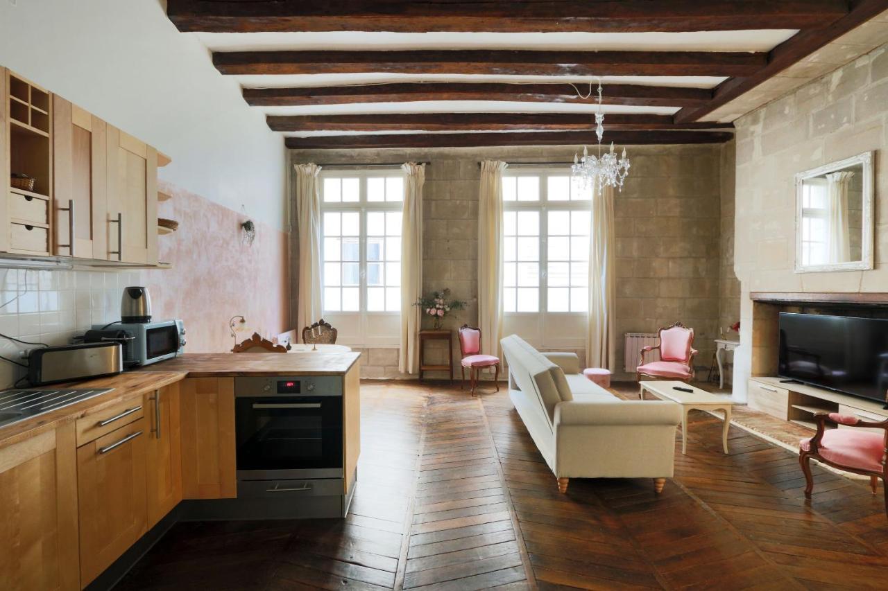Апартаменты Charme D'Ancien Au Coeur De Vieux-Тур Экстерьер фото